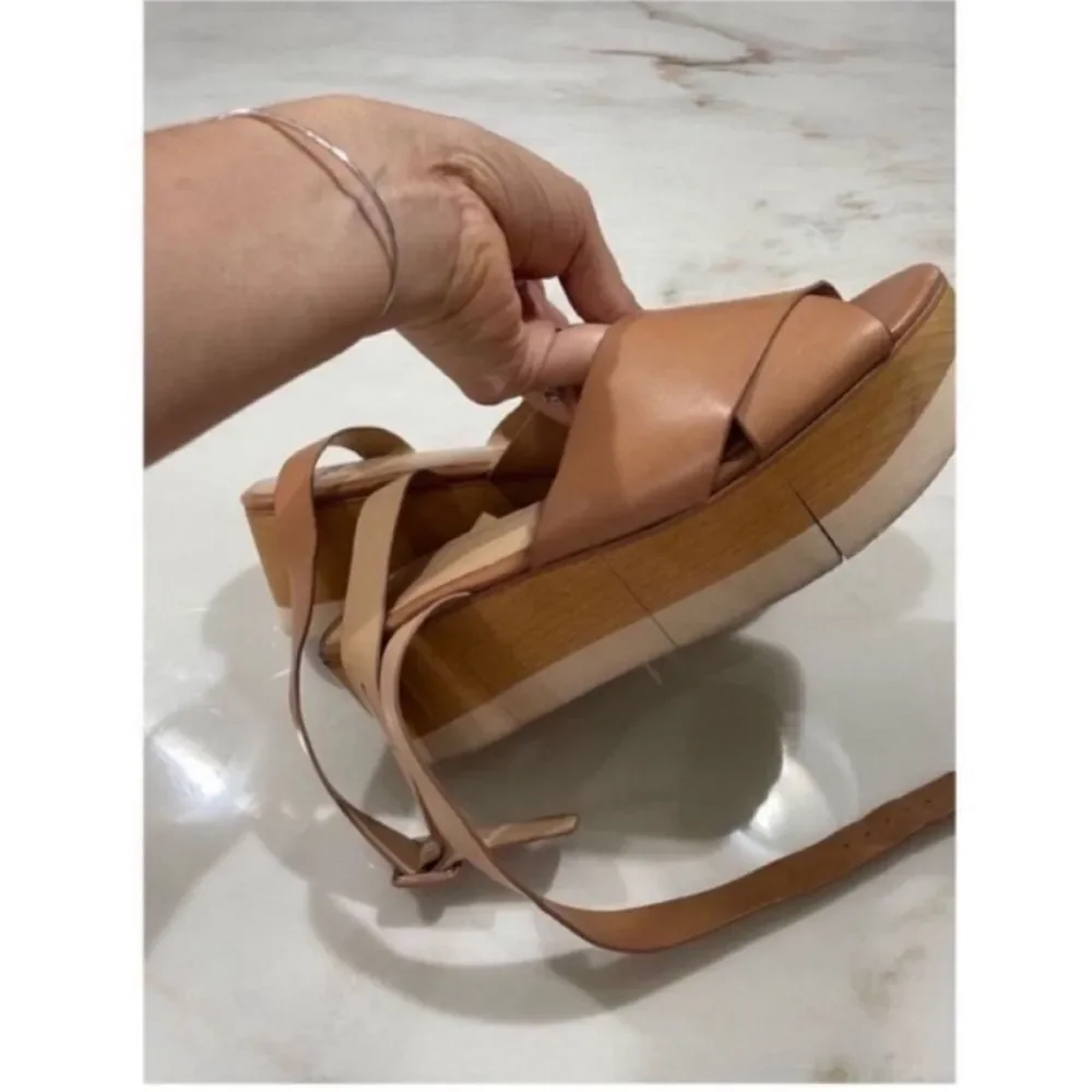 Veronica Beard Wynie Plaform Sandal Orig $295 Sz 8